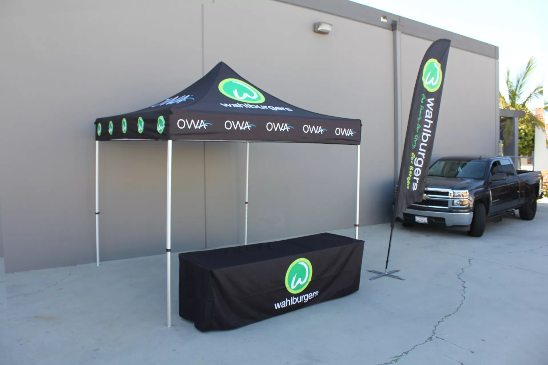 Wahlburger's Outdoor Custom Tent